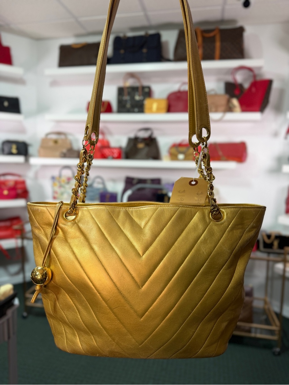 a1m Chanel Gold Quilted Shoulder Tote
